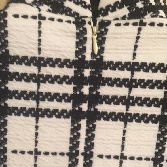 Dress - Picture 5 of 6